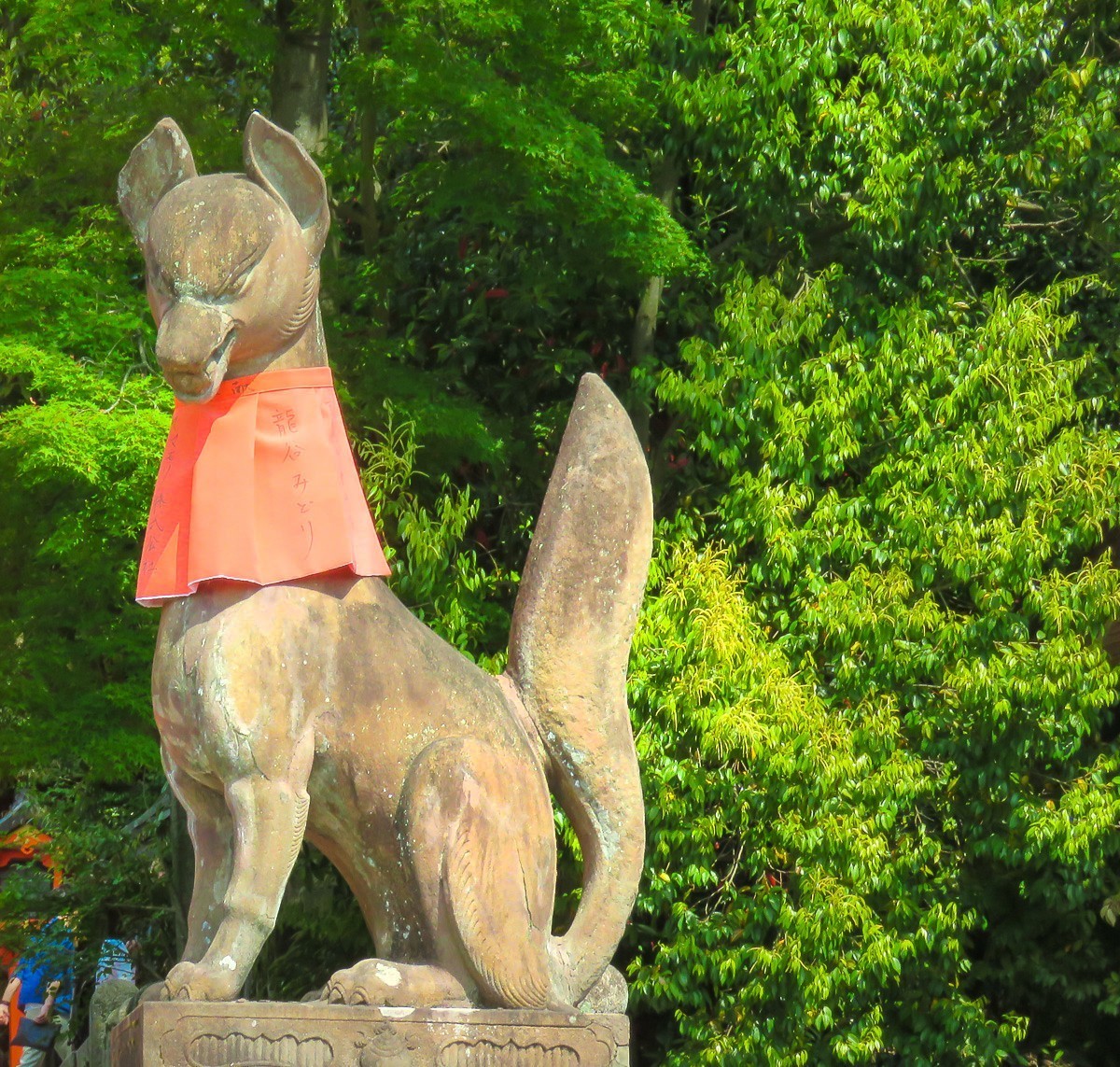 稻荷神社狐狸雕像图片