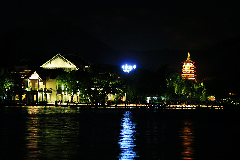 夜?西湖~~~~~~~~~~~~~~~~~~~~~~~