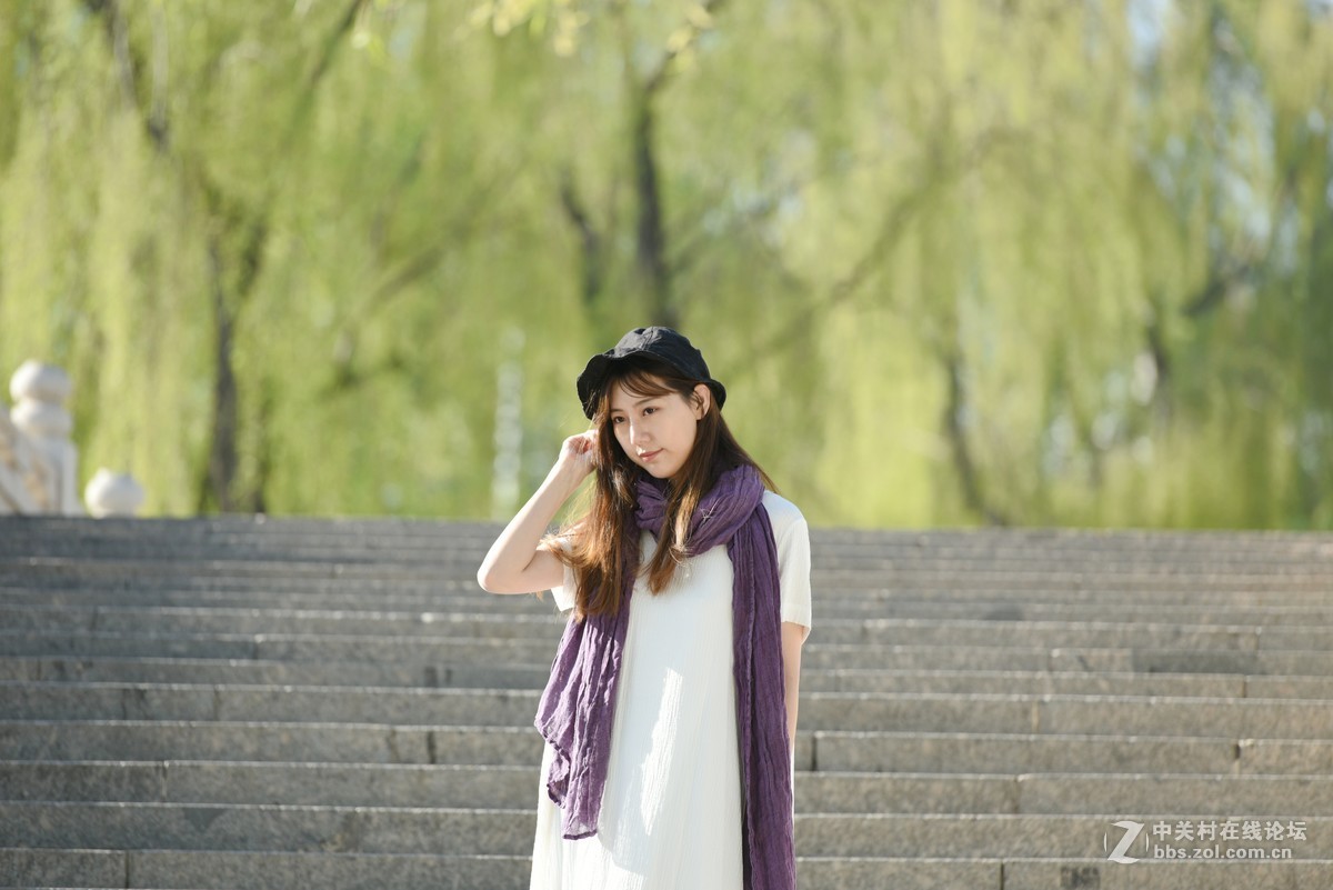 户外美女模特一组