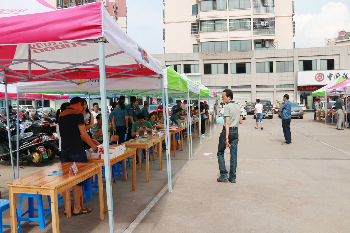 “安全生产宣传月”咨询日活动现场随拍