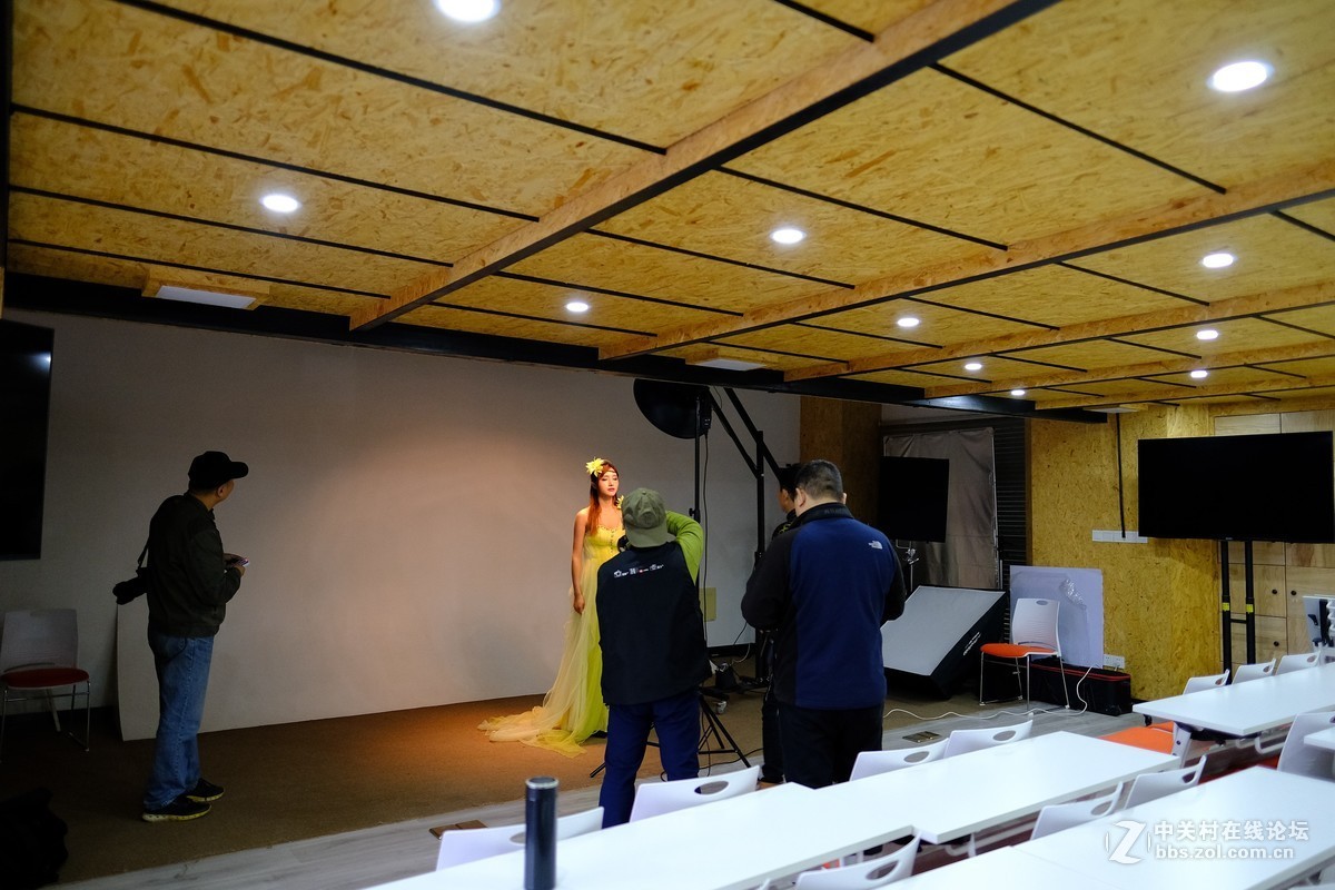 湖南长沙摄影培训中心：富士中画幅彩妆人像拍摄活动!