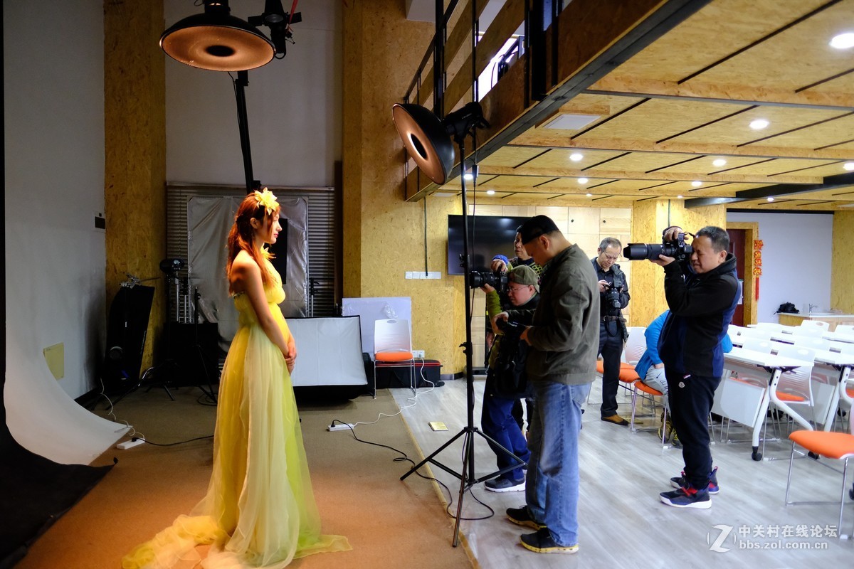 湖南长沙摄影培训中心：富士中画幅彩妆人像拍摄活动!