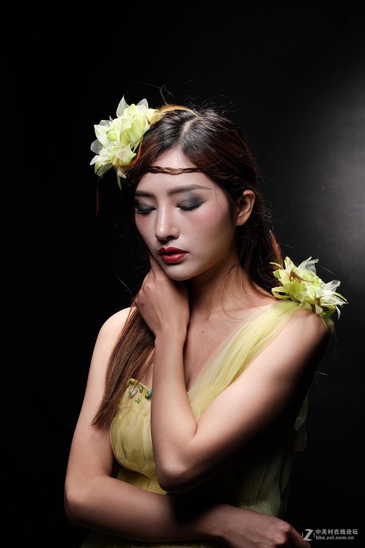 湖南长沙摄影培训中心：富士中画幅彩妆人像拍摄活动!