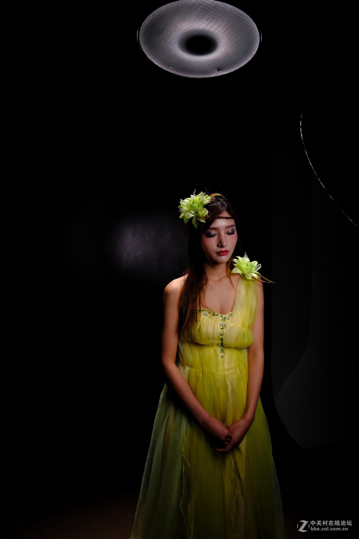 湖南长沙摄影培训中心：富士中画幅彩妆人像拍摄活动!