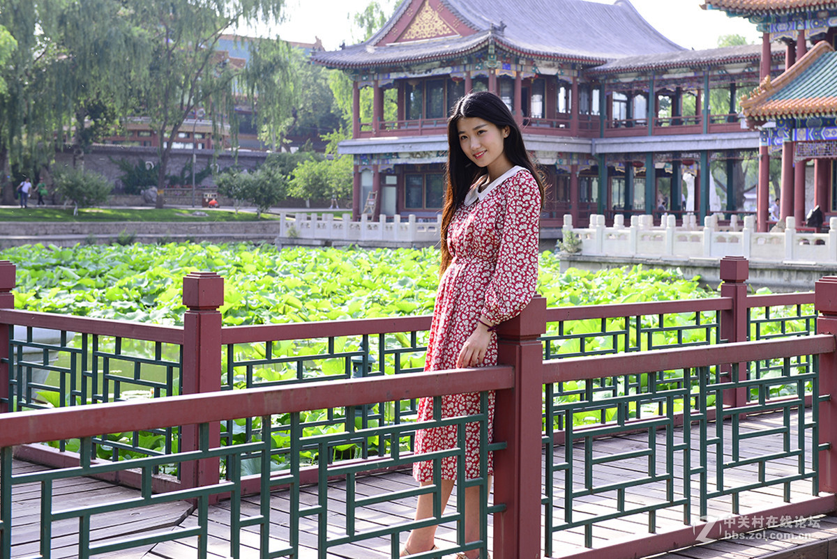 清纯印象2015年5月31日北京龙潭湖公园外拍活动美女刘梦一