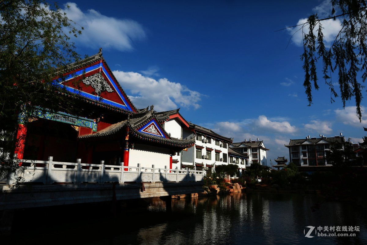 彝族风格的建筑云南省楚雄州牟定县