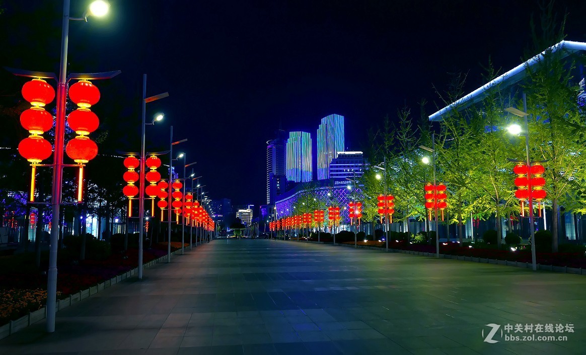 《青岛五四广场夜景》随便说个拍夜景的最佳时机，这点很重要，直接影响到图的美观