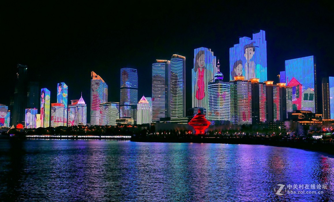 《青岛五四广场夜景》随便说个拍夜景的最佳时机，这点很重要，直接影响到图的美观