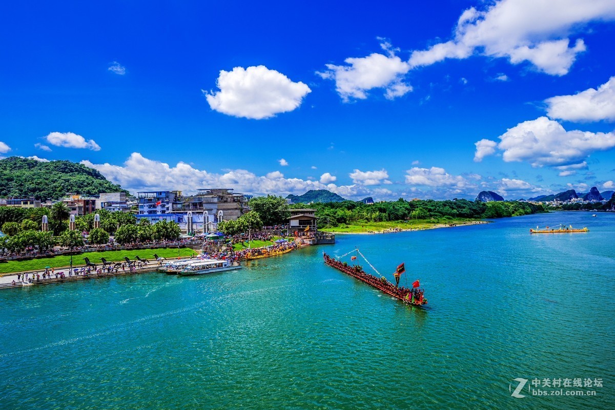 在划龙船的日子里记实拍摄   （2018年）