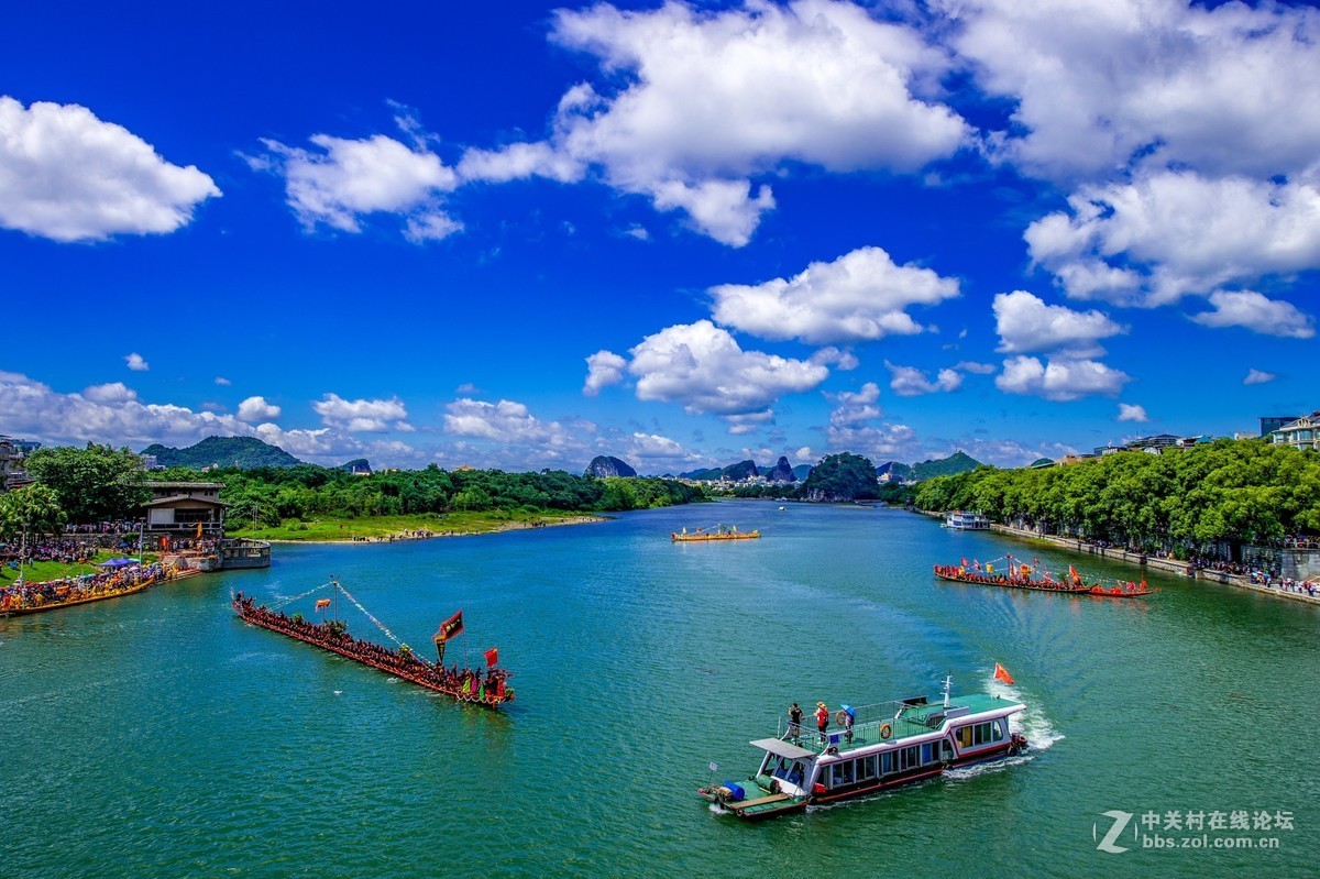 在划龙船的日子里记实拍摄   （2018年）