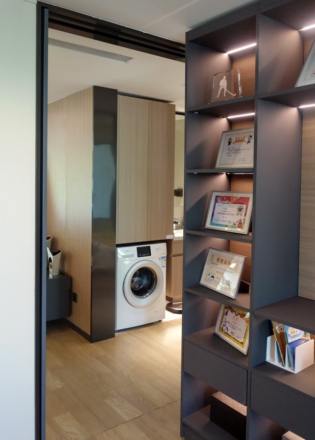 2019-08-25 一南一北看了两个售楼处