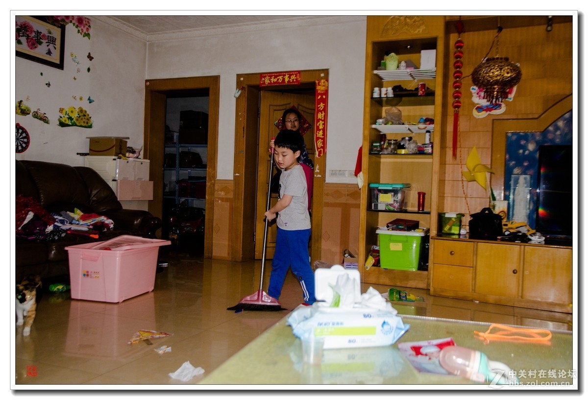 我家小帅----做家务掙钱买玩具