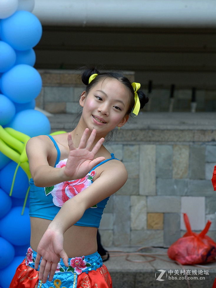 小区儿童节舞台表演