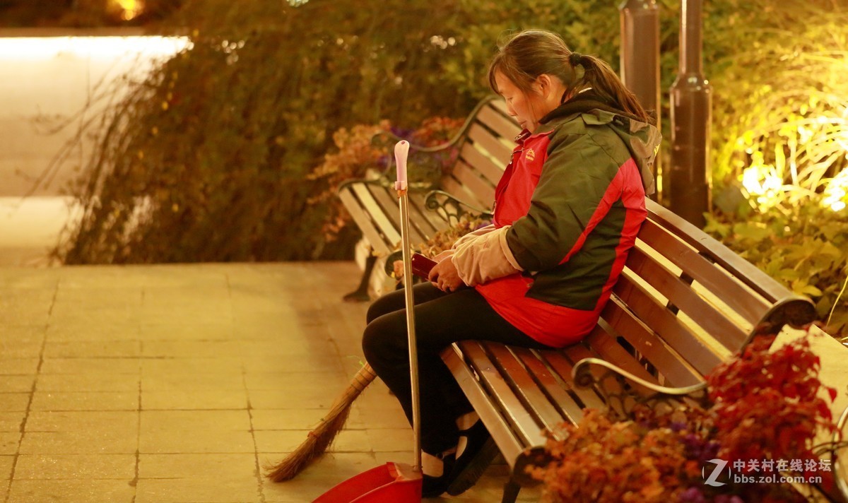 新入百微夜晚扫街——《是谁绑架了你的生活？！》