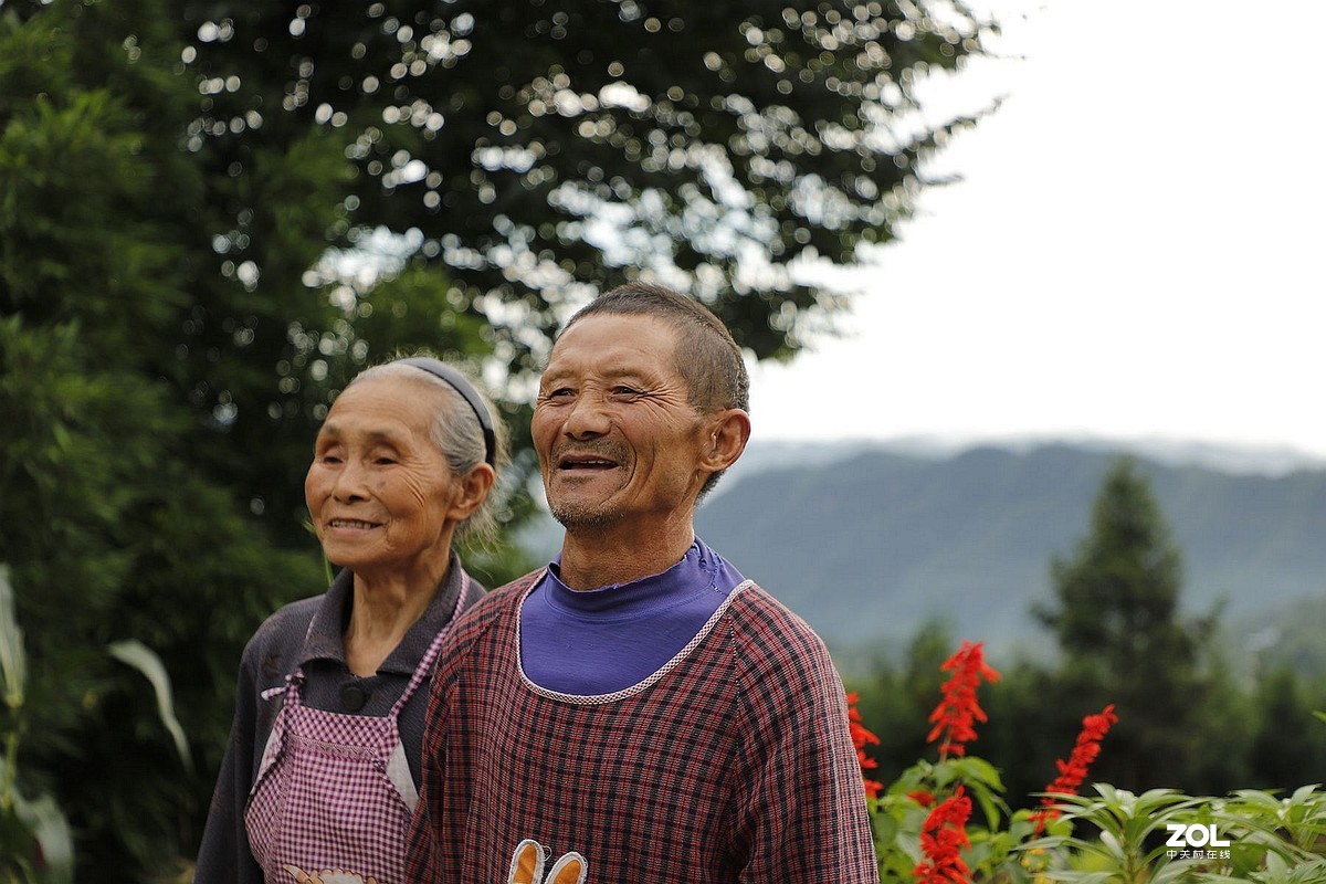 俺给老农们留个影