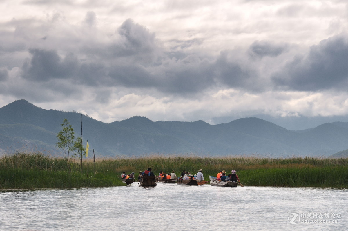 游泸沽湖