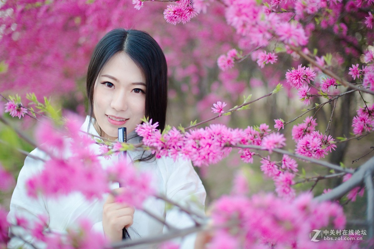 【半路映像】人面花红