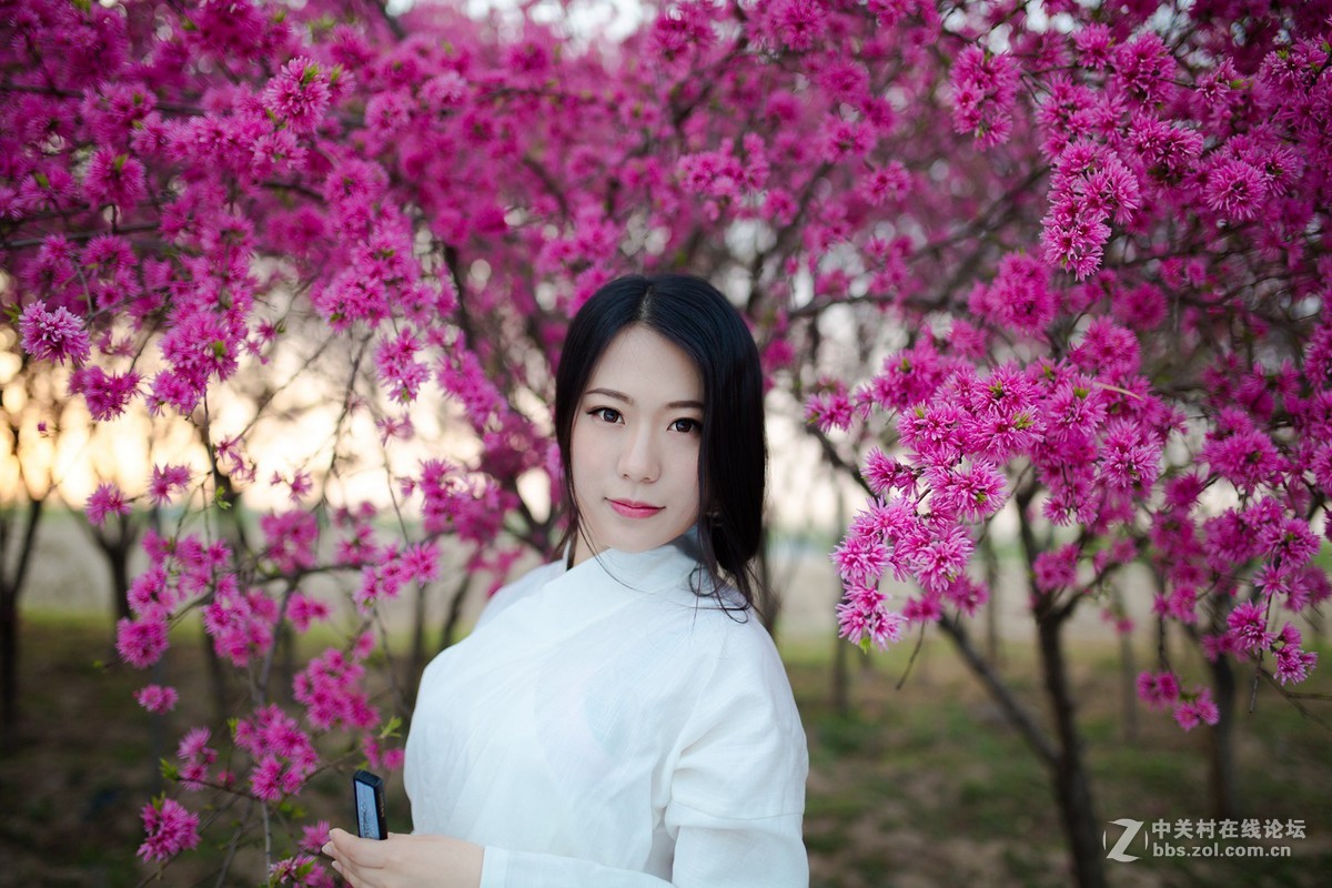 【半路映像】人面花红