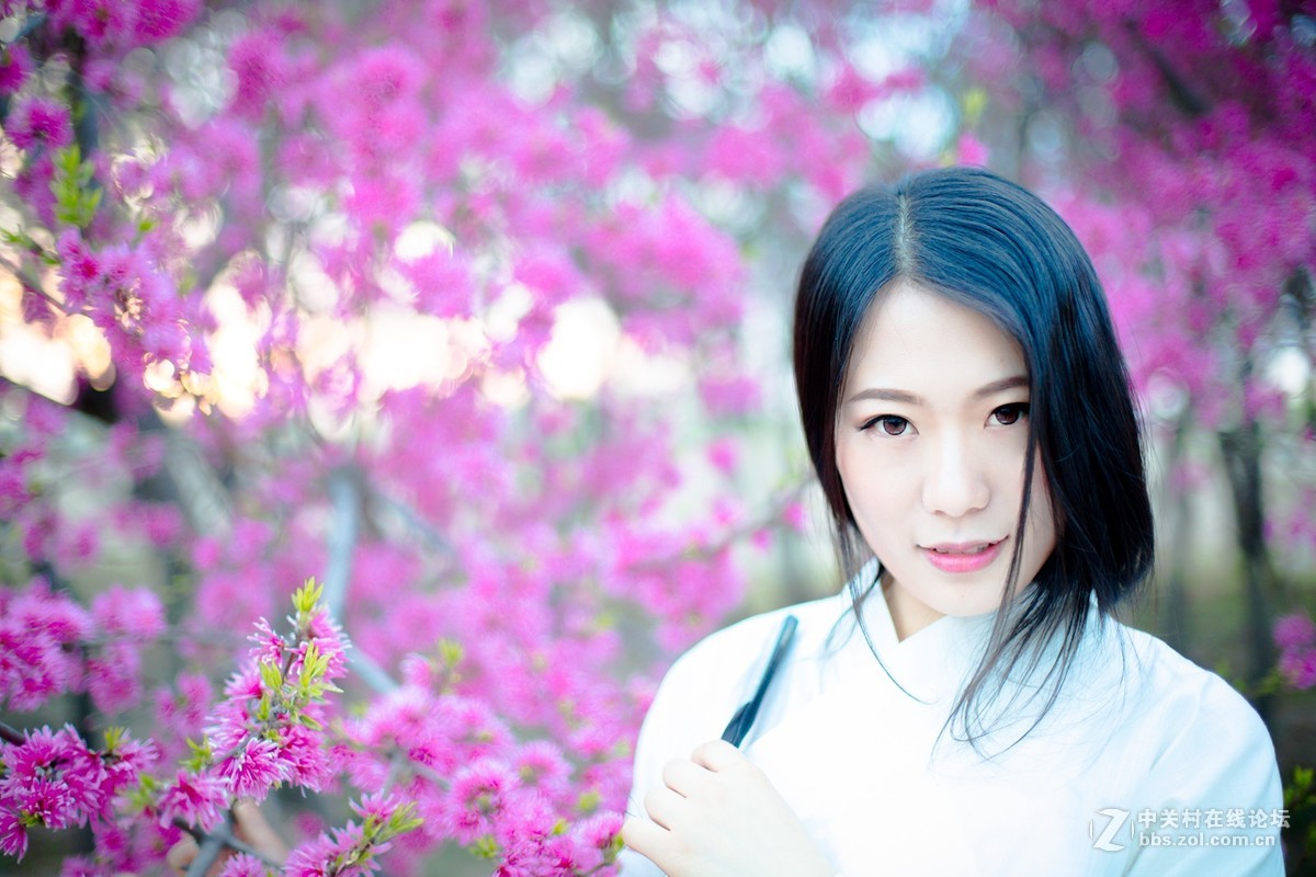 【半路映像】人面花红