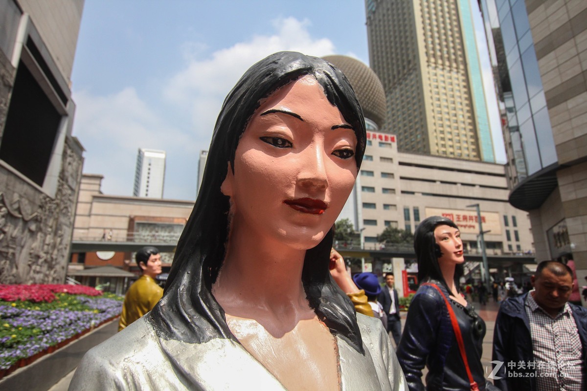成都春熙路雕像