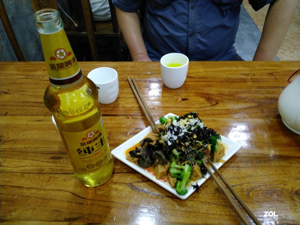 2019夏 京津鲁豫之旅（23）夜色下的郑州站