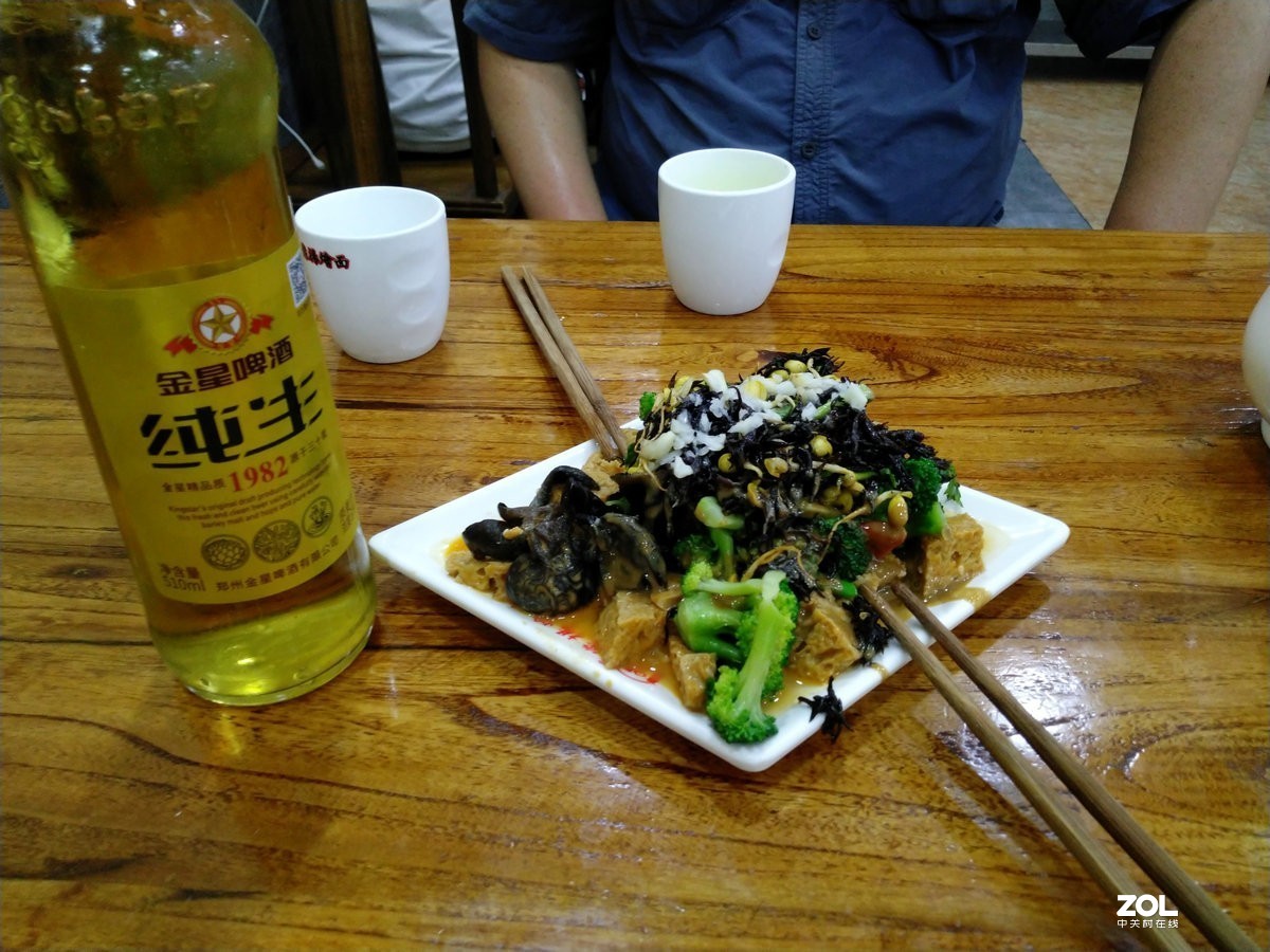 2019夏 京津鲁豫之旅（23）夜色下的郑州站