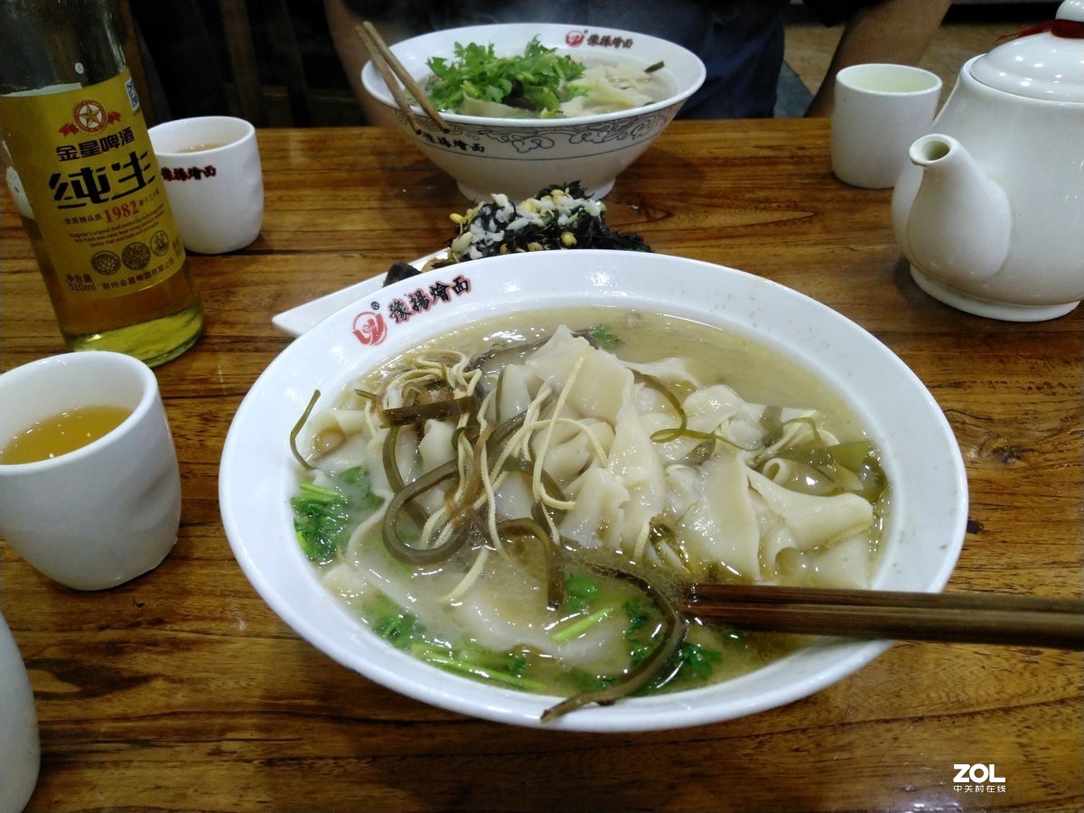 2019夏 京津鲁豫之旅（23）夜色下的郑州站