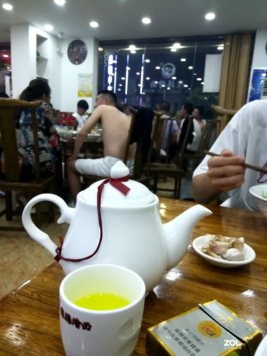 2019夏 京津鲁豫之旅（23）夜色下的郑州站