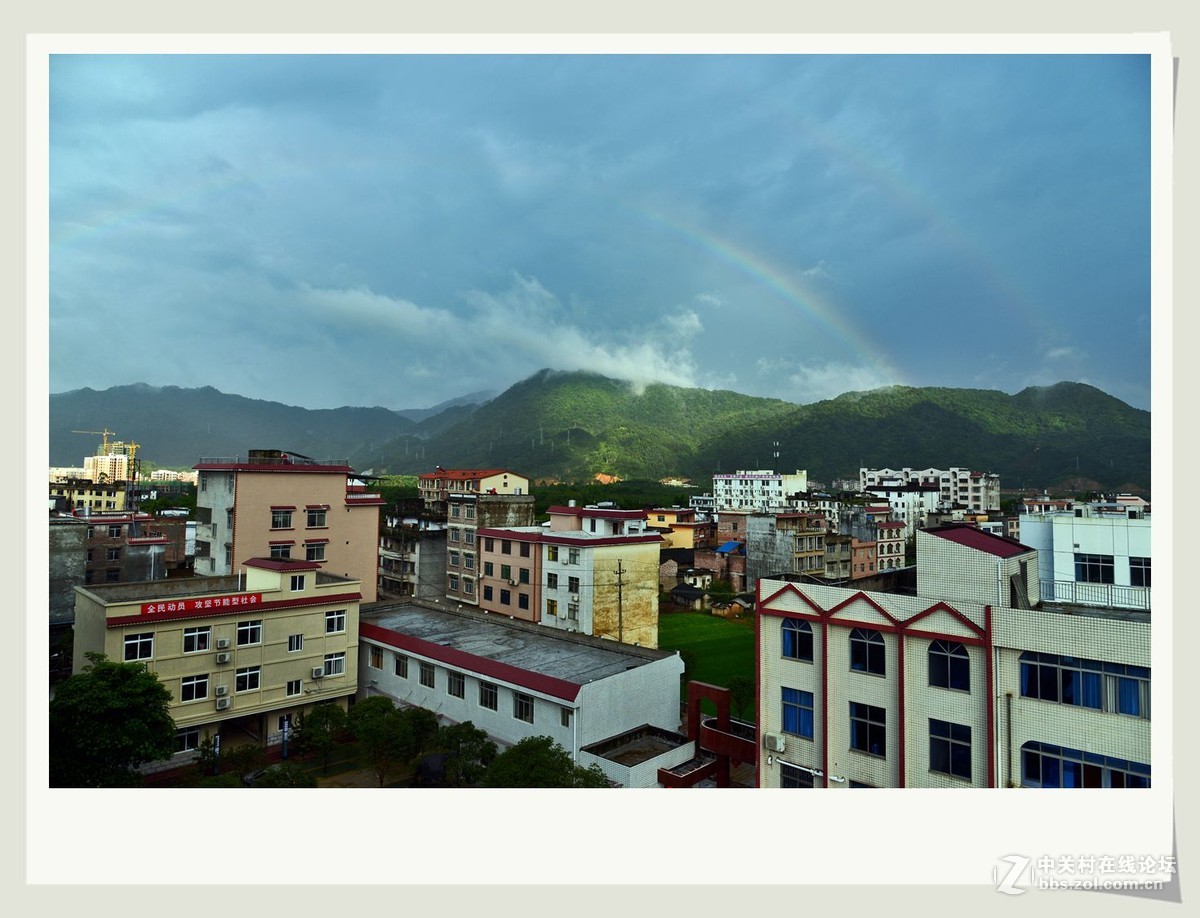 雨后彩虹（窗口照片）