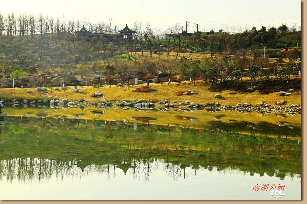 三月拍南湖公园《3》