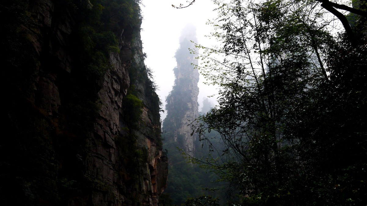 烟雨迷濛张家界