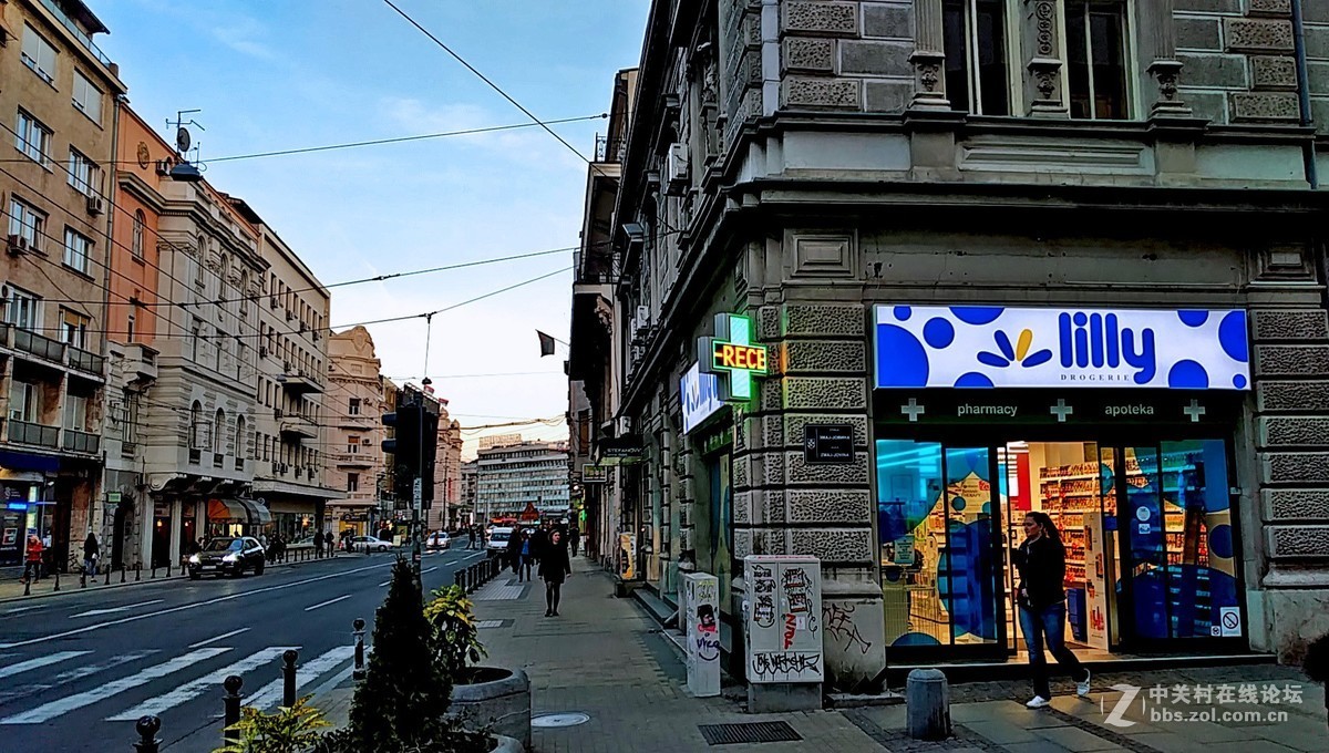 塞尔维亚 ------ 贝尔格莱德 : 米哈伊洛大街