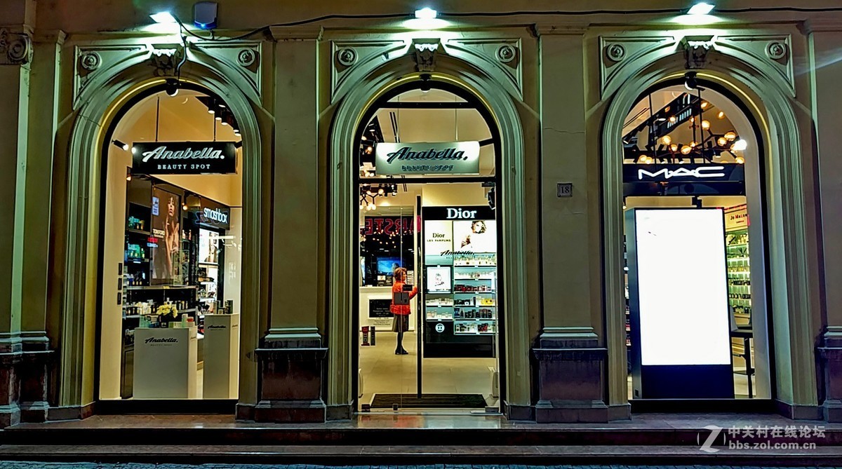 塞尔维亚 ------ 贝尔格莱德 : 米哈伊洛大街