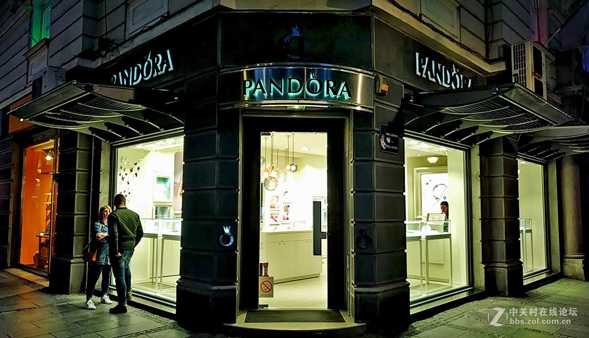 塞尔维亚 ------ 贝尔格莱德 : 米哈伊洛大街