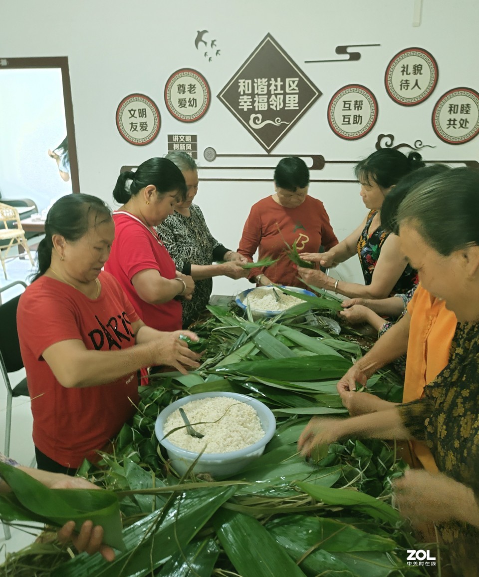 老区会昌：社区党群服务站  粽叶飘香迎端午