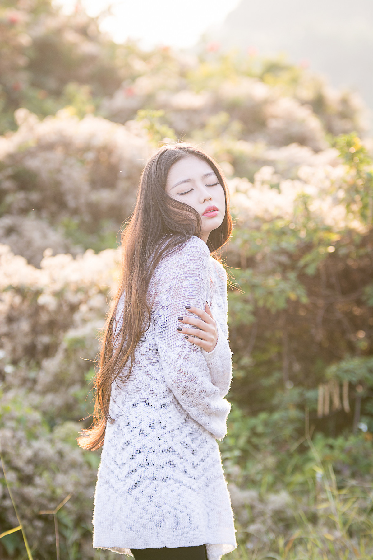 #寻找尼康镜头中的最美模特#迷失自我