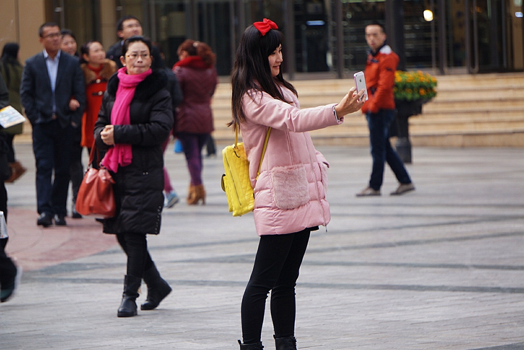 走街抓拍几片，凑热闹