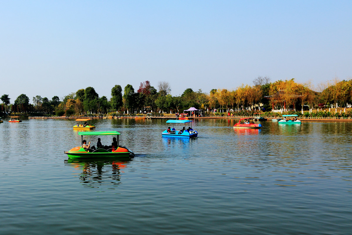 让我们荡起双桨