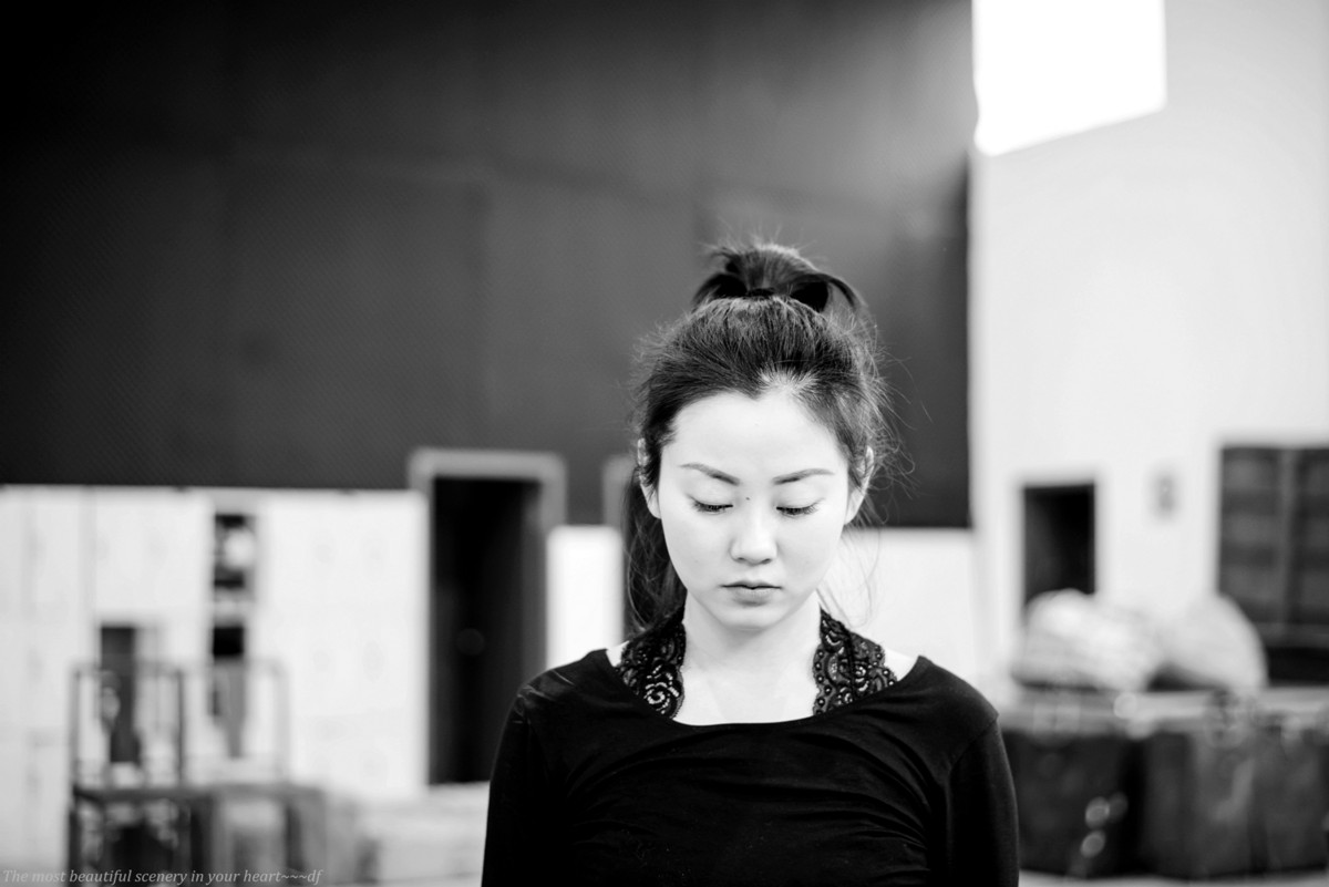 练功房美女《青春留影》～～～