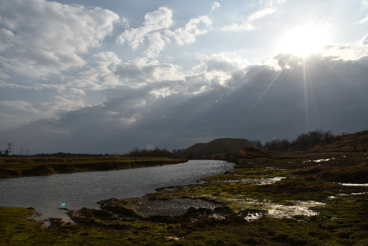 再发一些未做后期的照片，请各位师友指教。