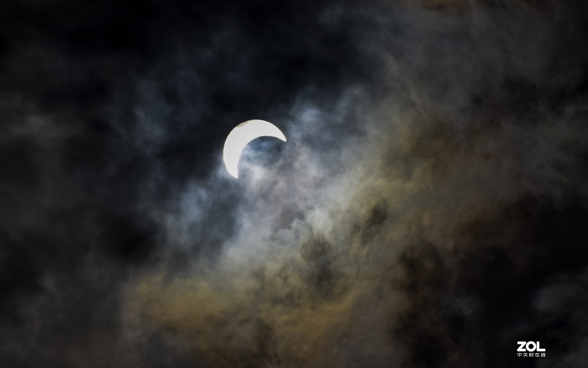 贵阳上空的日环食