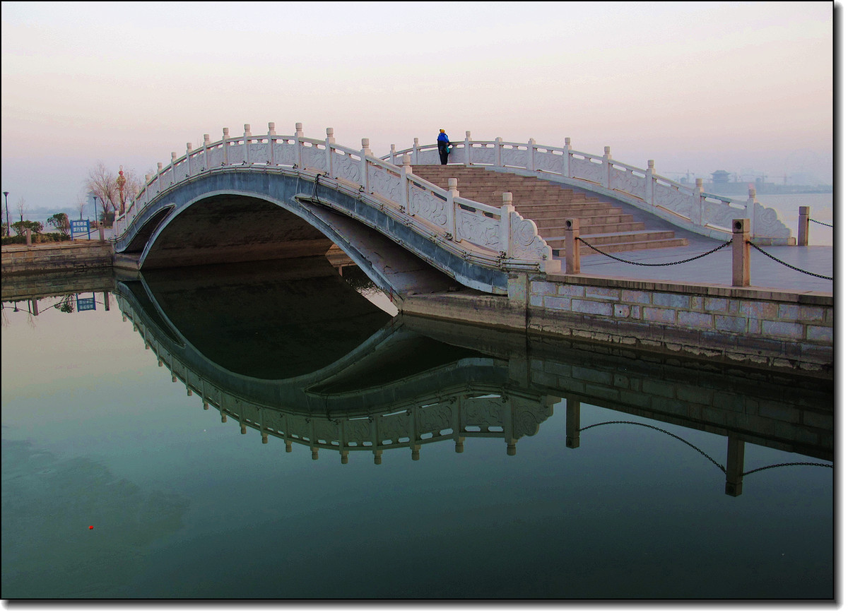 水城小景——拜访马版主及G12星空(中国)好友，祝新年幸福安康，摄影快乐！