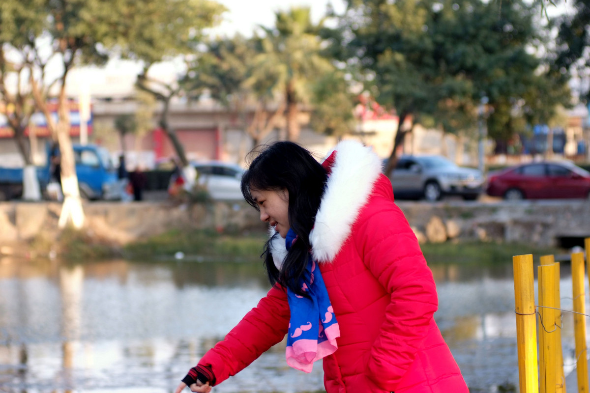 元旦公园拍媳妇