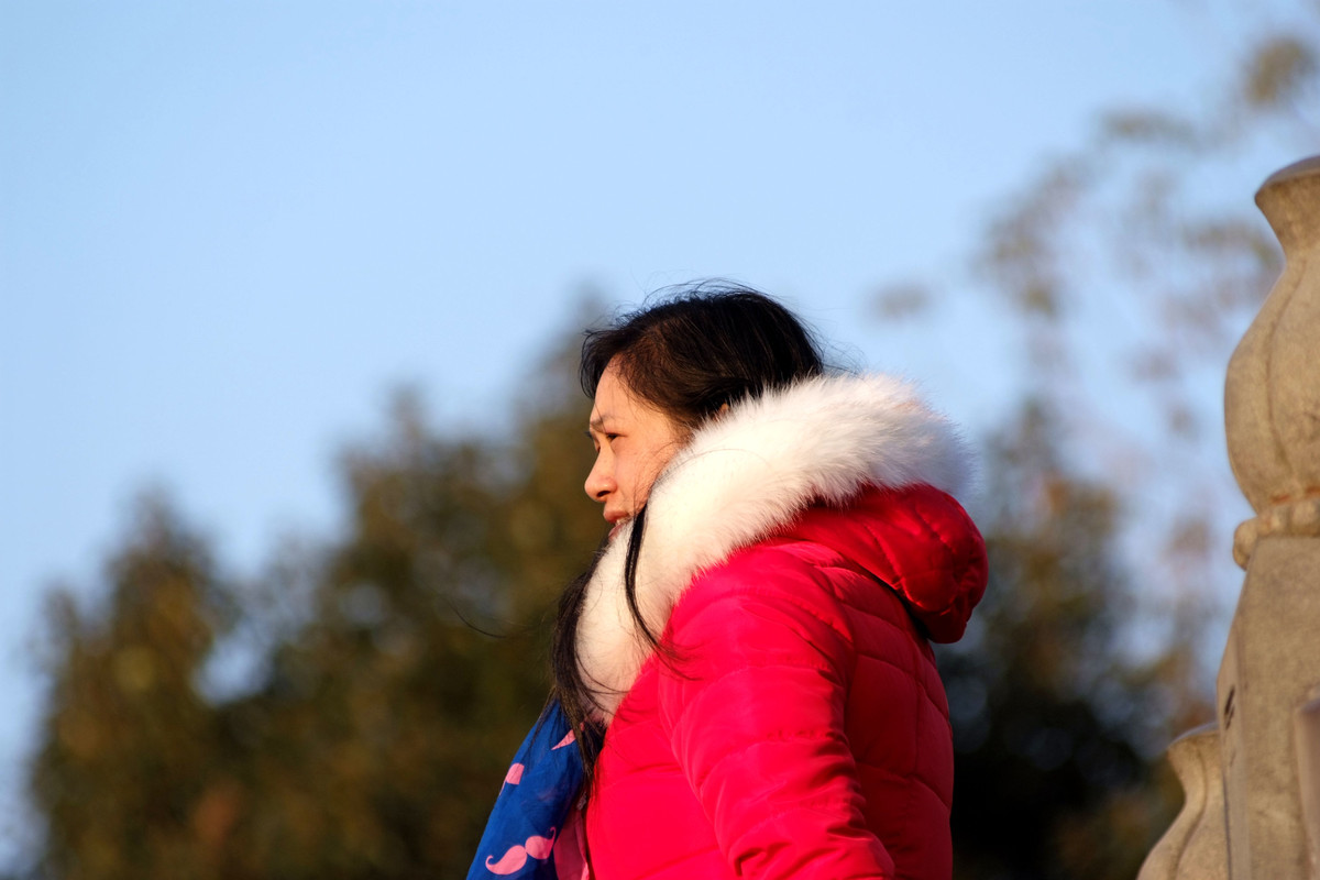 元旦公园拍媳妇