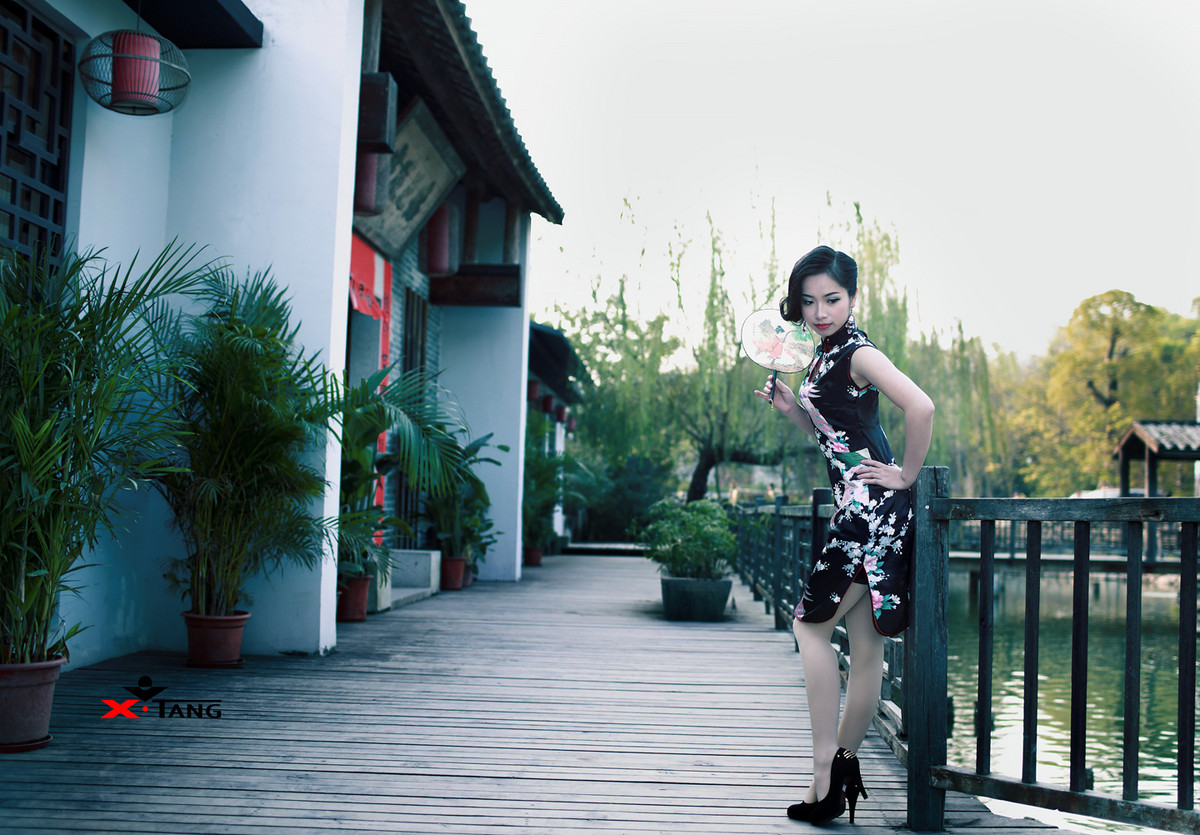 甘坑小镇人像创作—《名门府邸》旗袍 [伊拉克LISA]