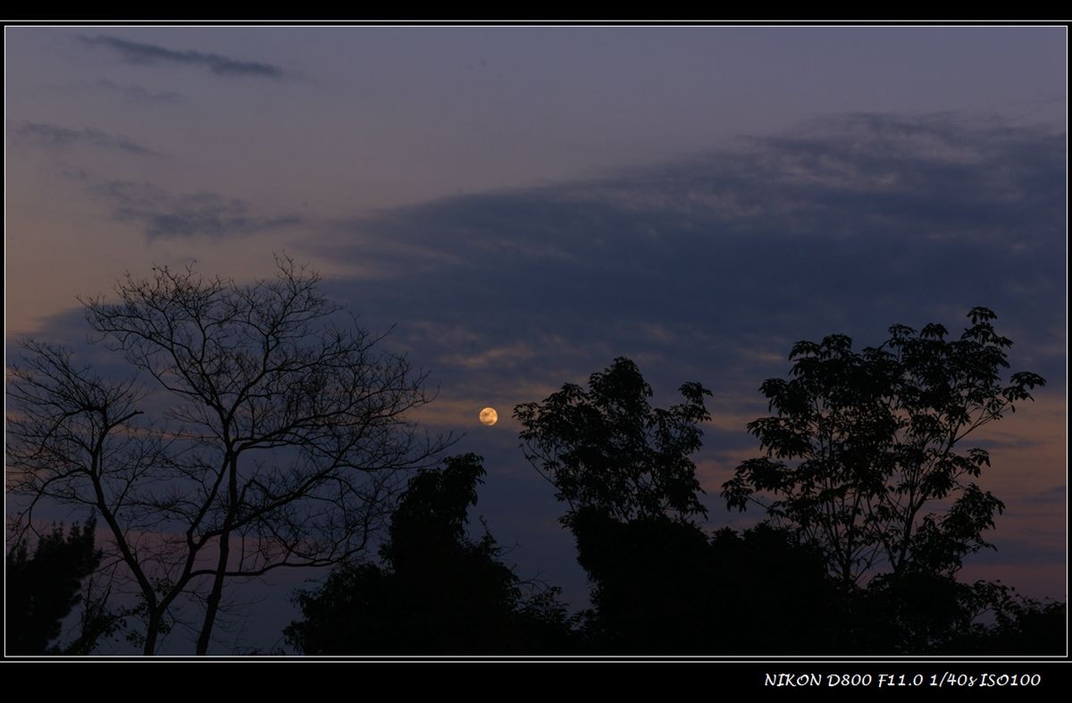 兴隆山上看夕阳