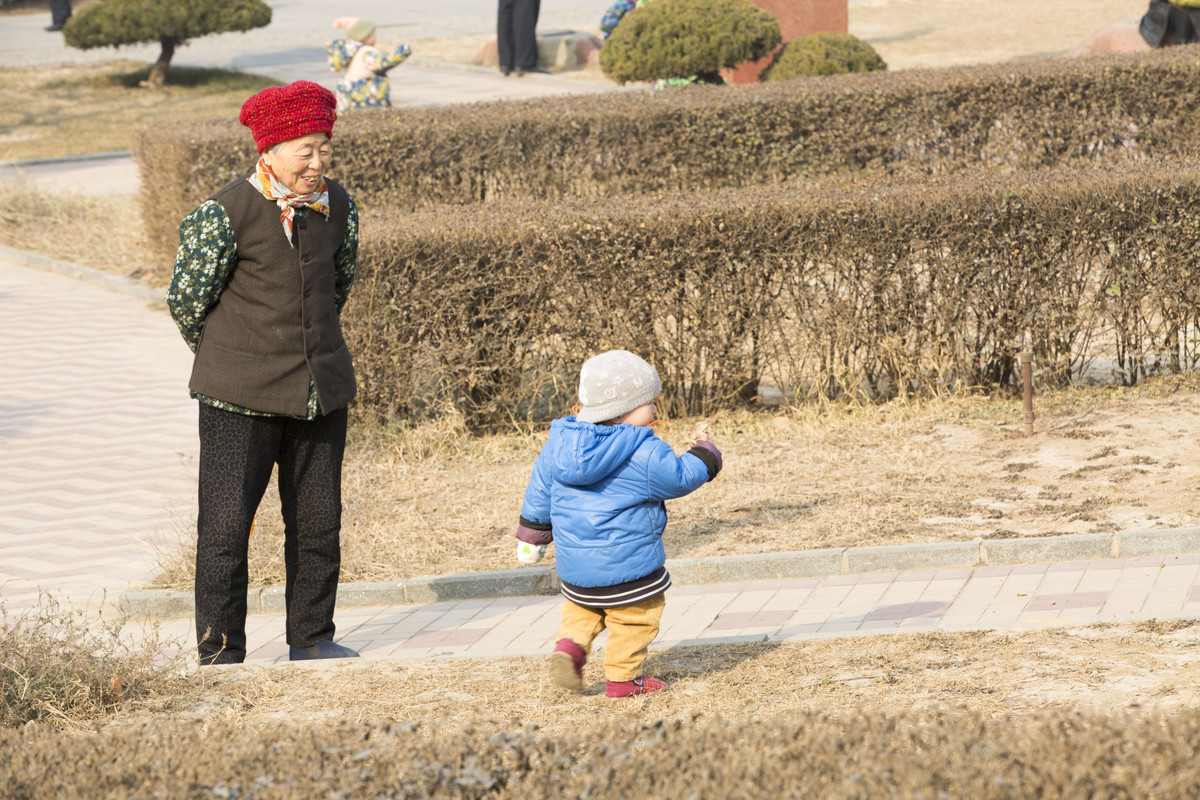 隔辈亲——中国特色