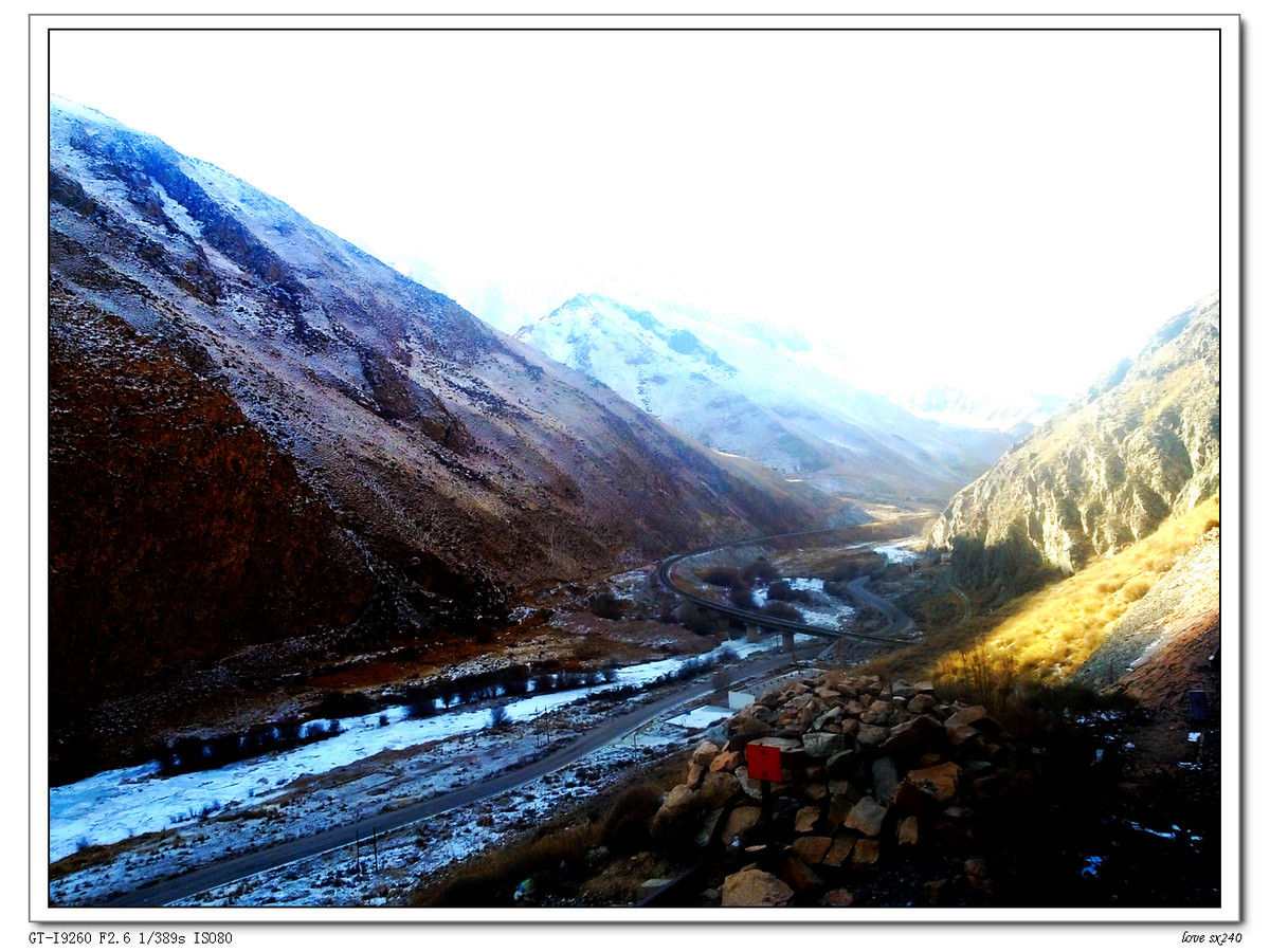 南疆铁路线的屋脊——乌斯特风光