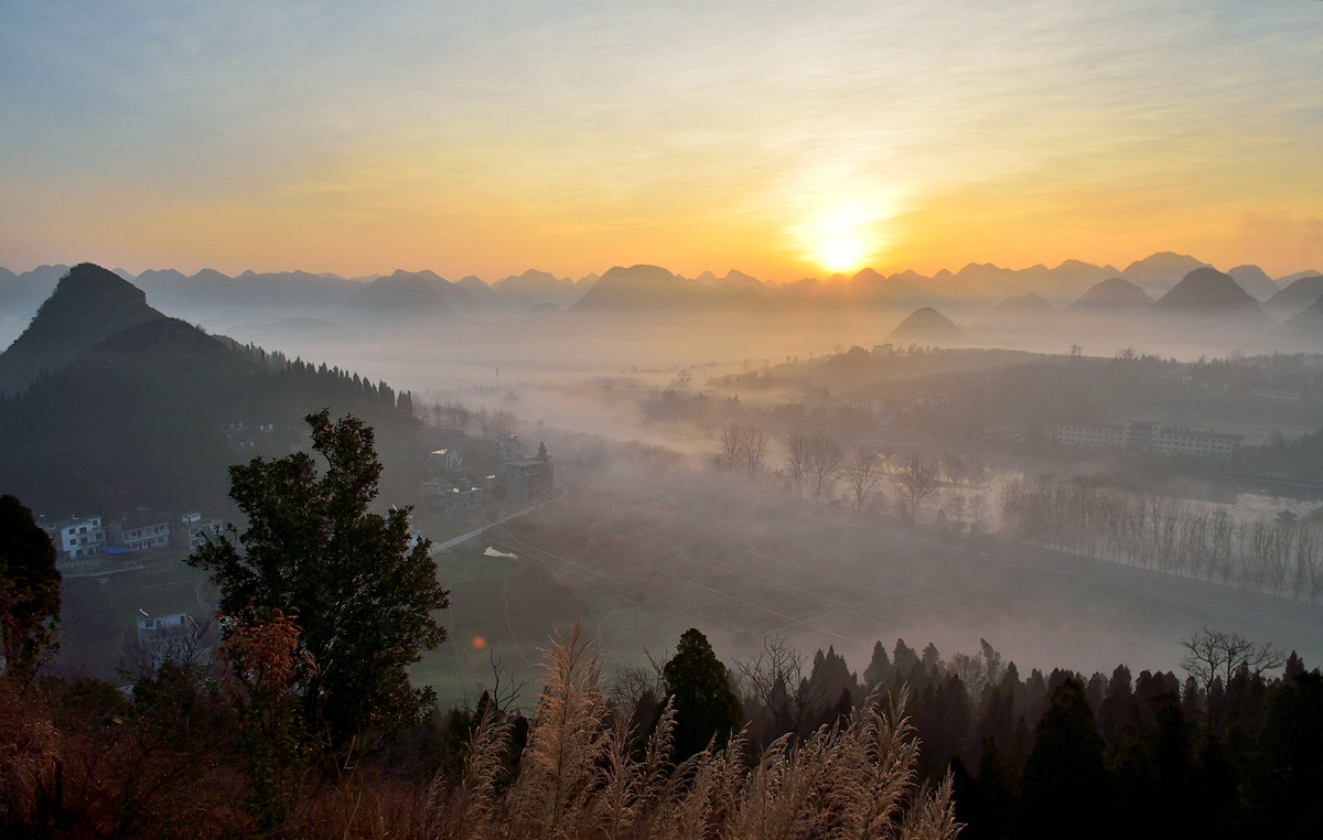 #寻找尼康镜头中的最美中国#家乡风景之《雾锁龙城》