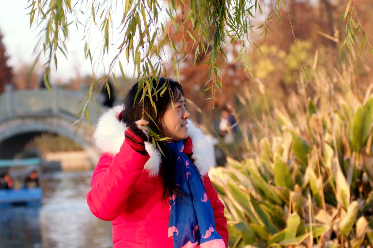 元旦公园拍媳妇